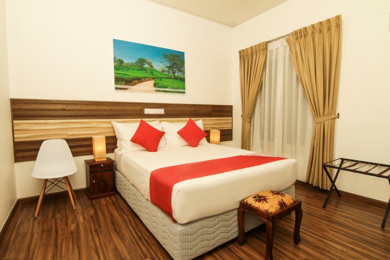 Clove Transit Hotel Kotugoda Exterior foto